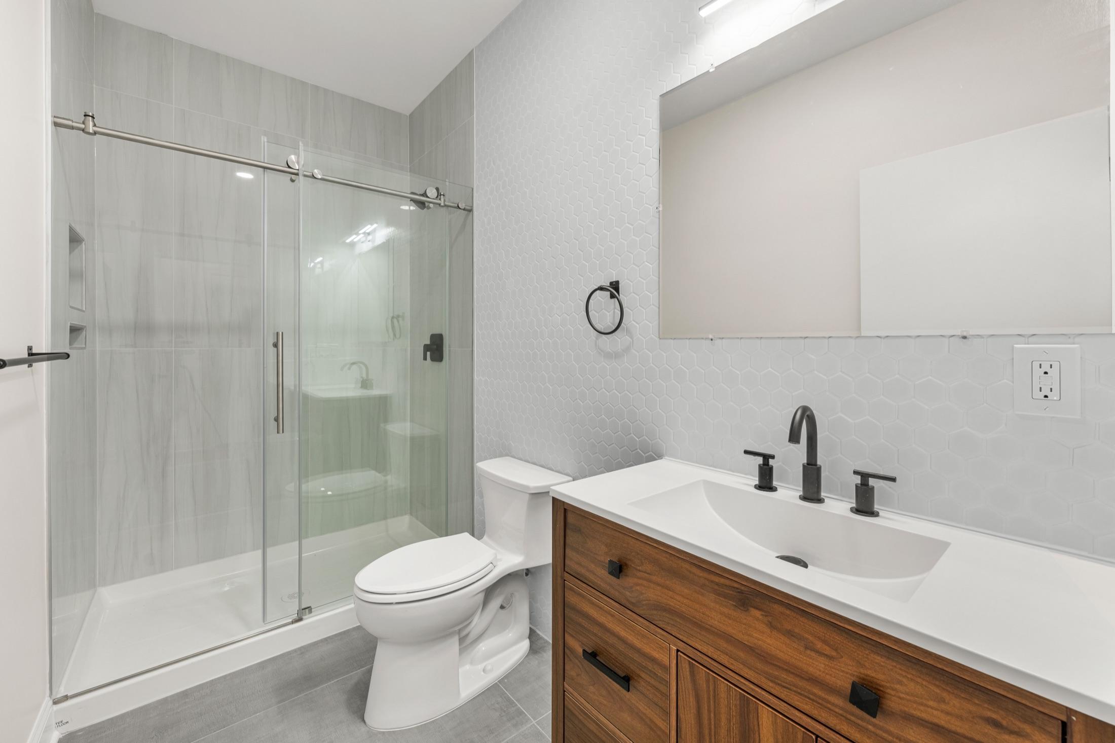 Bright interior room, Edison NJ home